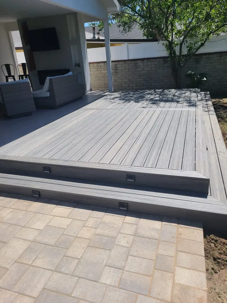 Home Custom Deck Construction